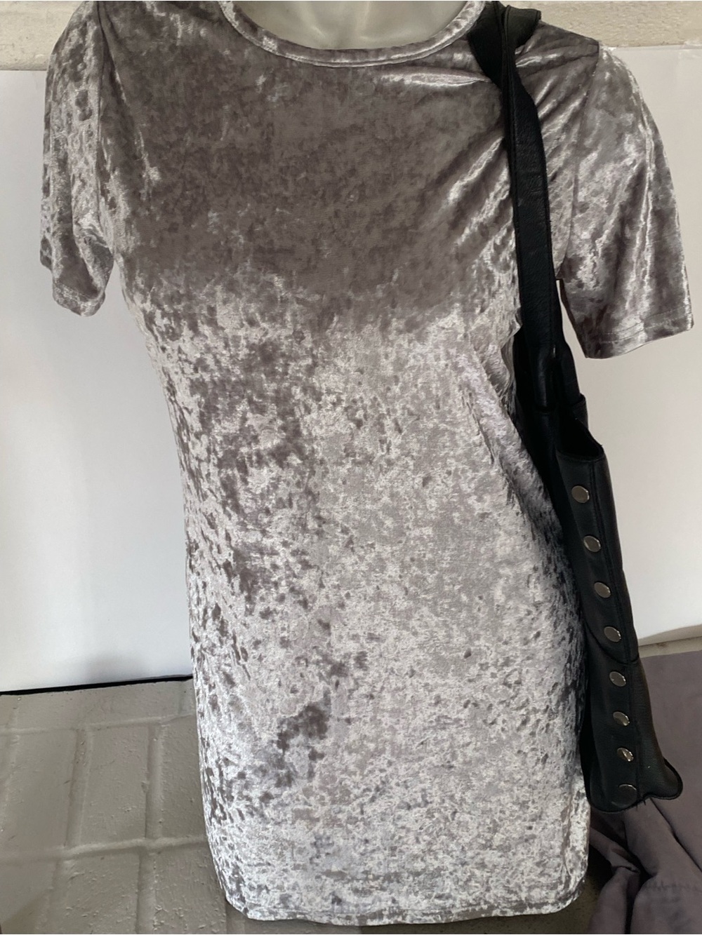 Crushed Velvet Short Sleeve Shift Dress - Silver Gray a line mini